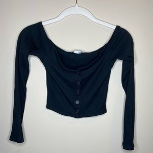 womens off shoulder cropped long sleeve!